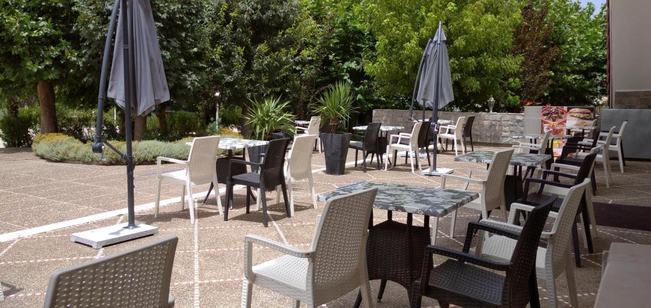 Hotel Relais Ras El Maa Ifrane  Exterior foto