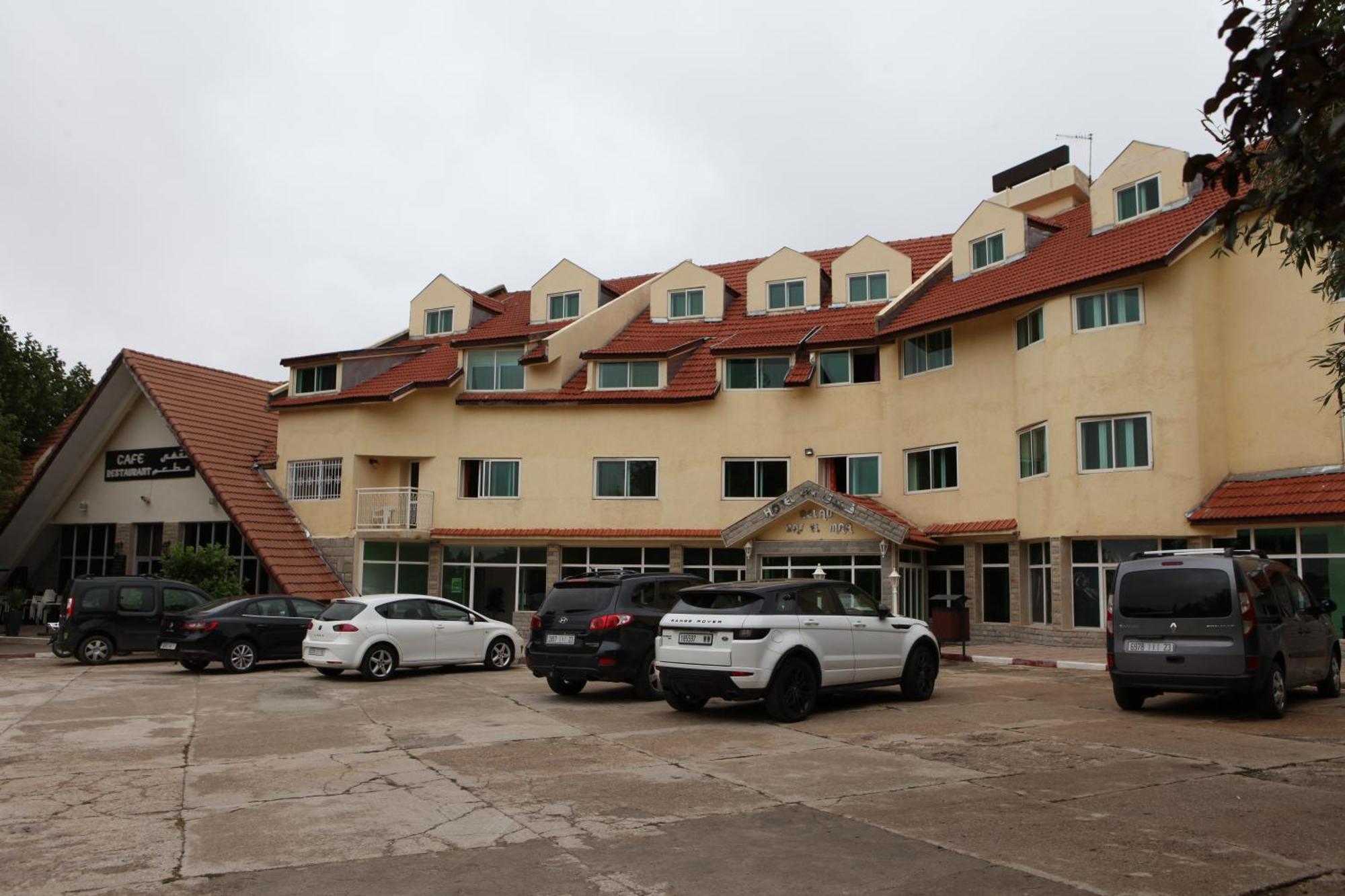 Hotel Relais Ras El Maa Ifrane  Exterior foto
